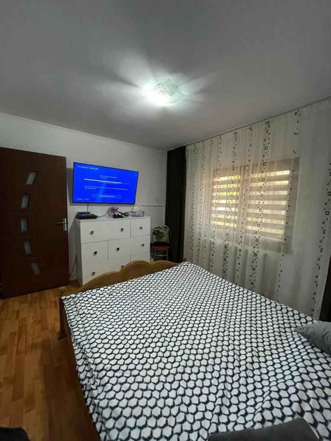 شقة Bîrlad  في Apartament Gallamar المظهر الخارجي الصورة